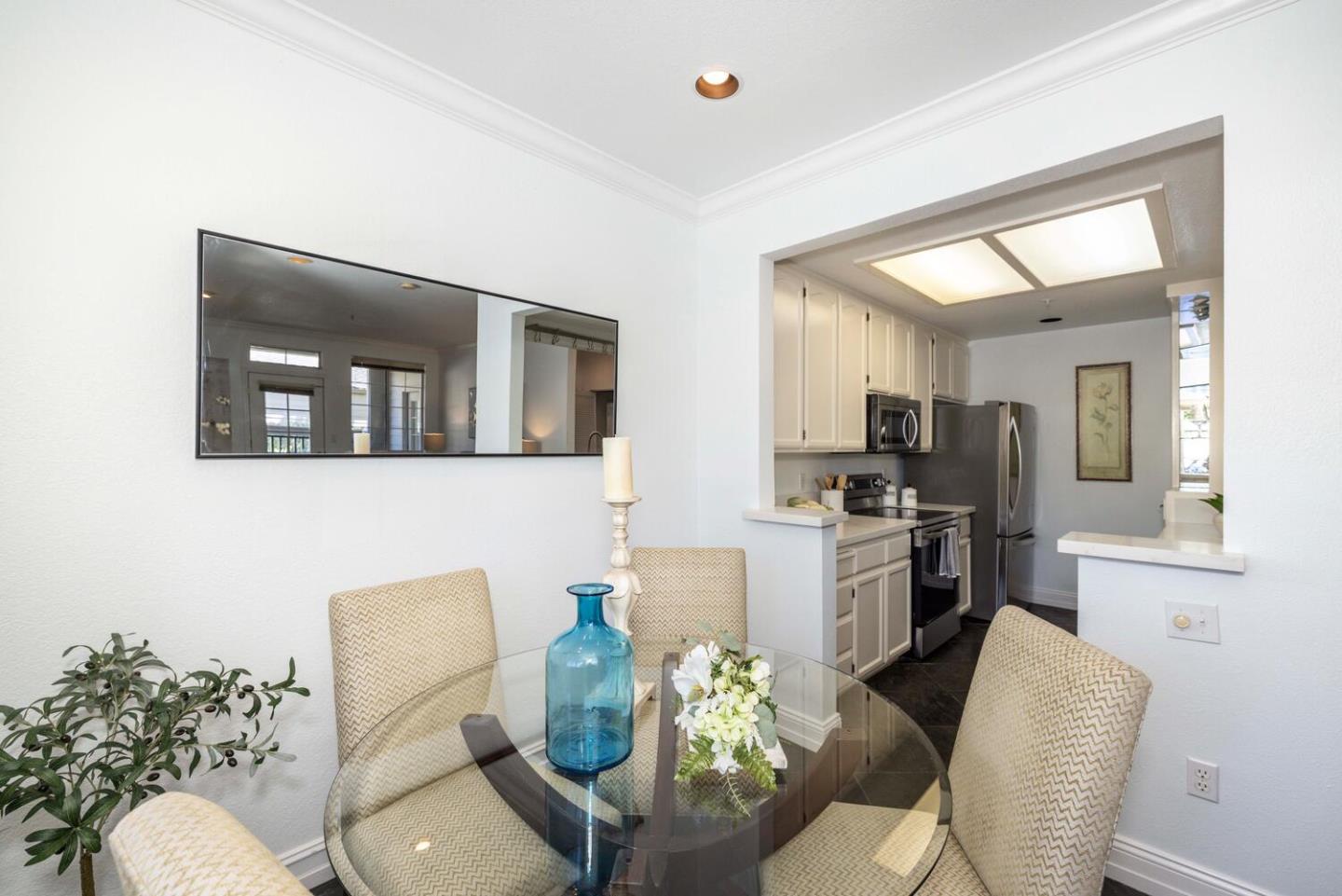 Detail Gallery Image 9 of 28 For 2309 Hastings Shore Ln, Redwood City,  CA 94065 - 1 Beds | 1 Baths