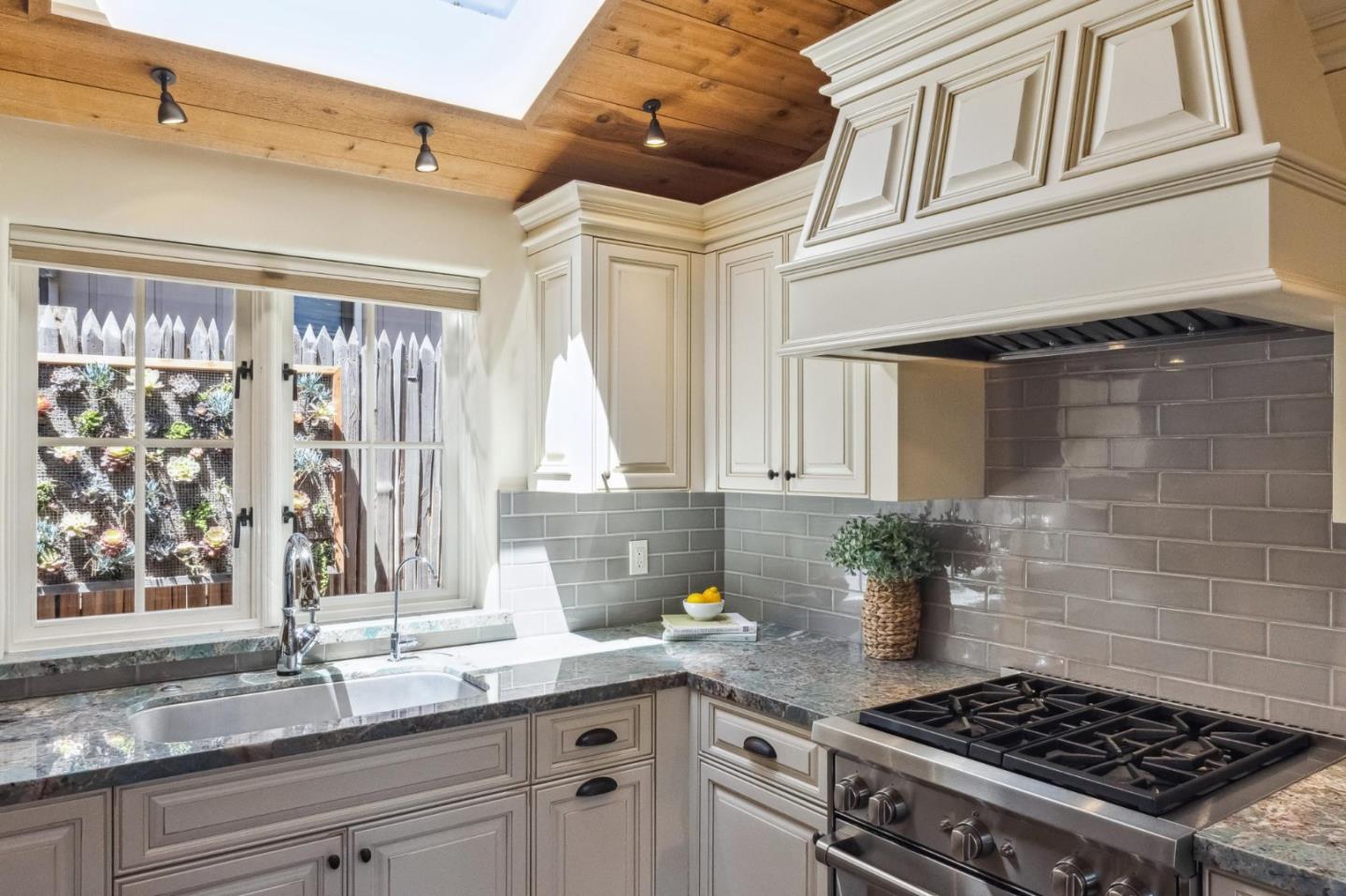 Detail Gallery Image 23 of 52 For 0 Lopez 8ne of 4th Ave, Carmel,  CA 93921 - 3 Beds | 2 Baths