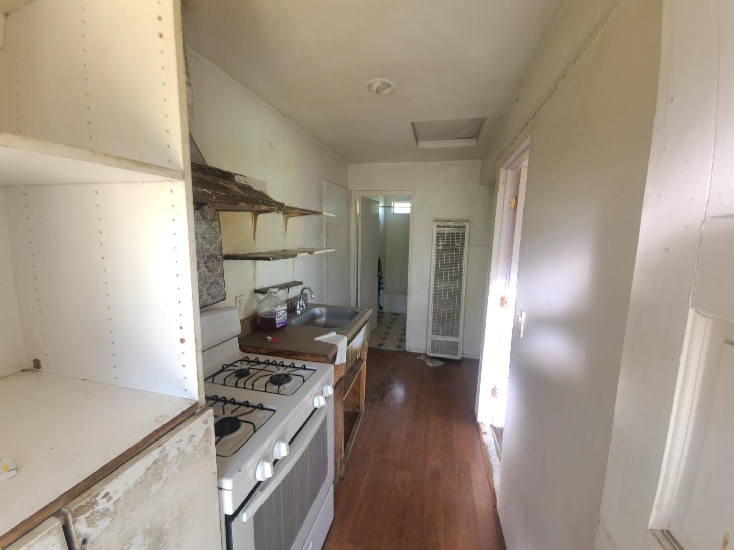Detail Gallery Image 9 of 15 For 112 S Cragmont Ave, San Jose,  CA 95127 - 2 Beds | 2 Baths