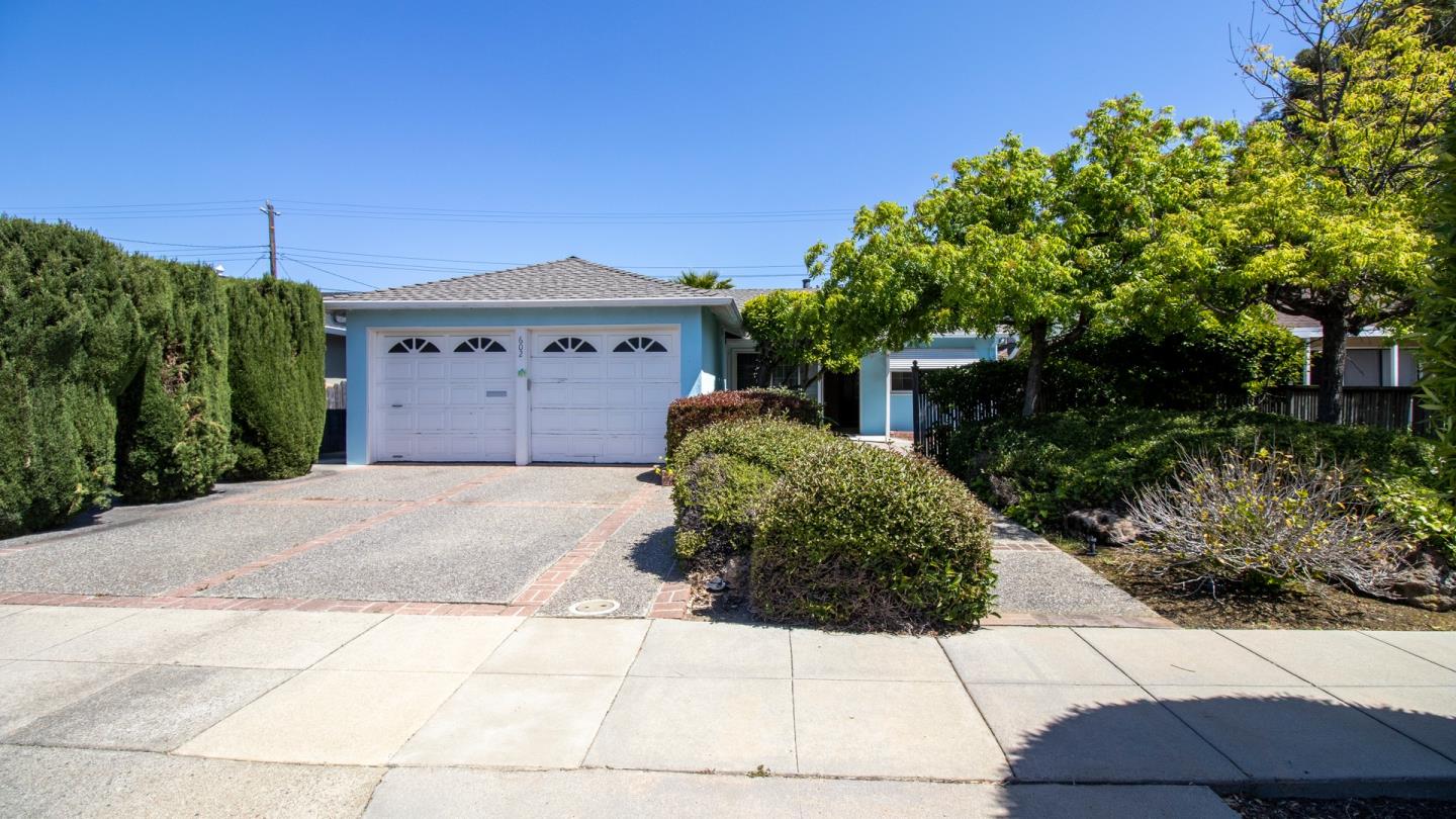 Detail Gallery Image 2 of 34 For 602 Chesterton Ave, Belmont,  CA 94002 - 3 Beds | 2 Baths