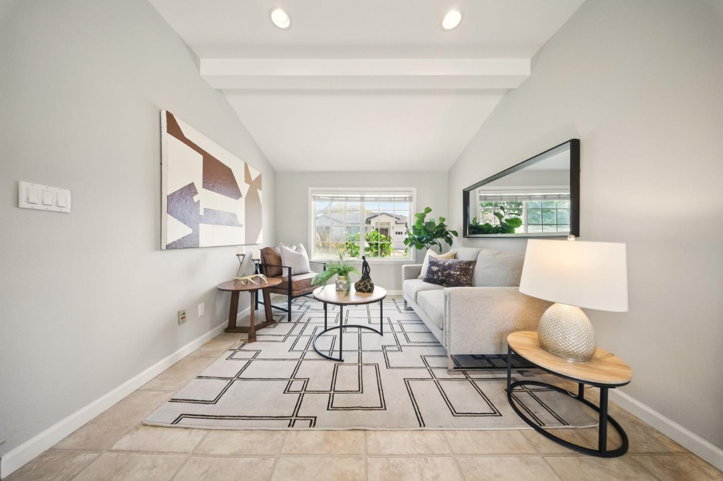 Detail Gallery Image 16 of 38 For 1079 Brighton Pl, Mountain View,  CA 94040 - 4 Beds | 2/1 Baths