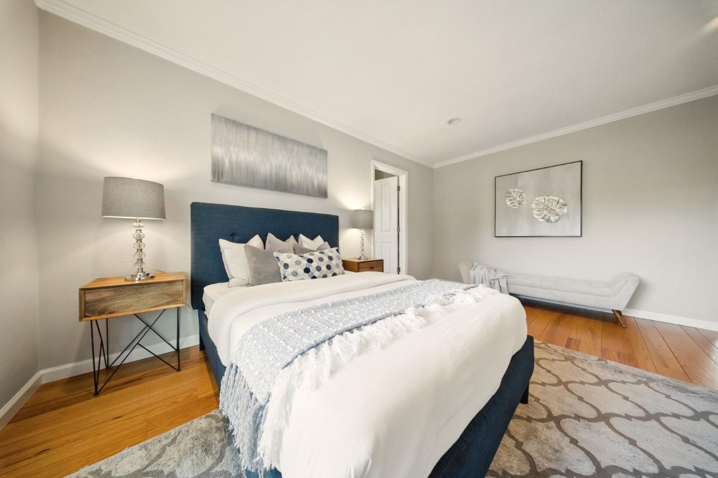 Detail Gallery Image 17 of 38 For 1079 Brighton Pl, Mountain View,  CA 94040 - 4 Beds | 2/1 Baths