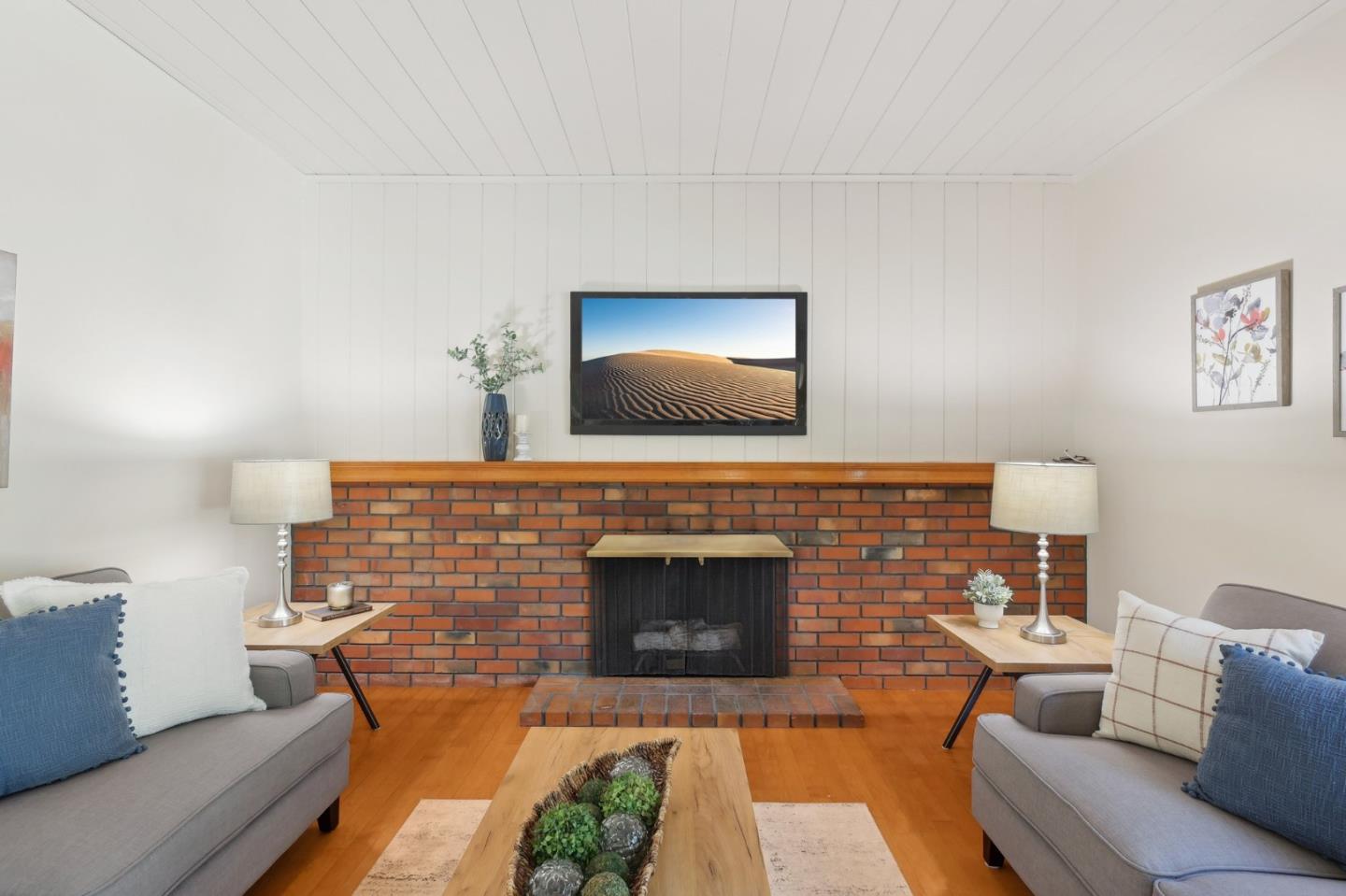 Detail Gallery Image 17 of 46 For 1130 Runnymead Dr, Los Altos,  CA 94024 - 4 Beds | 3/1 Baths
