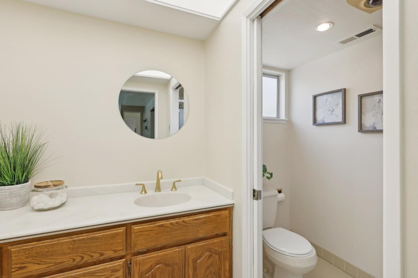Detail Gallery Image 20 of 46 For 1130 Runnymead Dr, Los Altos,  CA 94024 - 4 Beds | 3/1 Baths