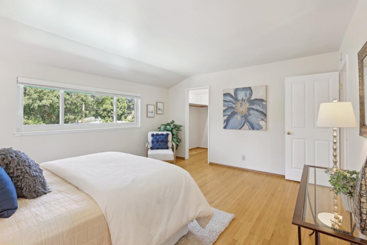 Detail Gallery Image 24 of 46 For 1130 Runnymead Dr, Los Altos,  CA 94024 - 4 Beds | 3/1 Baths