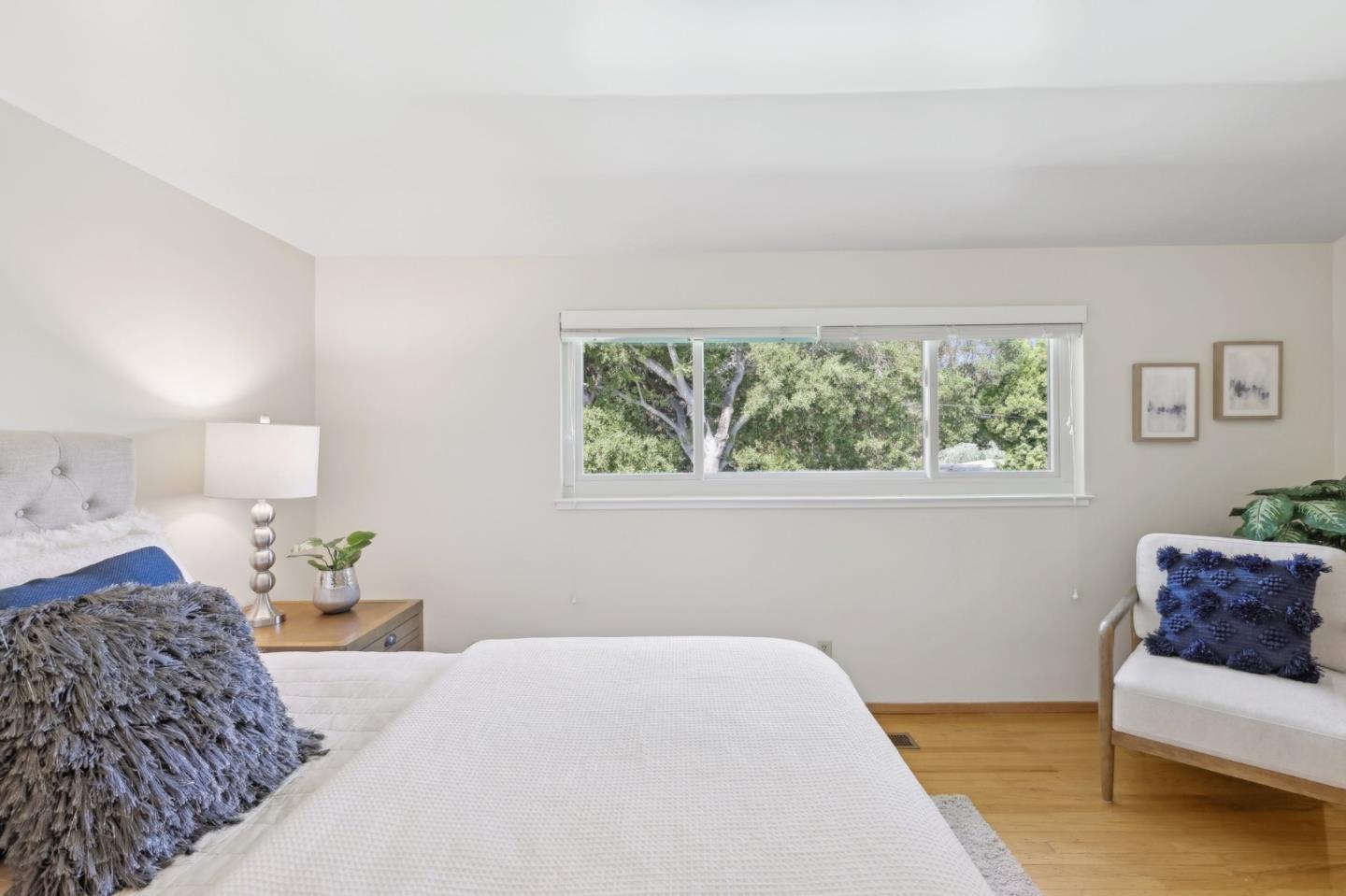 Detail Gallery Image 25 of 46 For 1130 Runnymead Dr, Los Altos,  CA 94024 - 4 Beds | 3/1 Baths