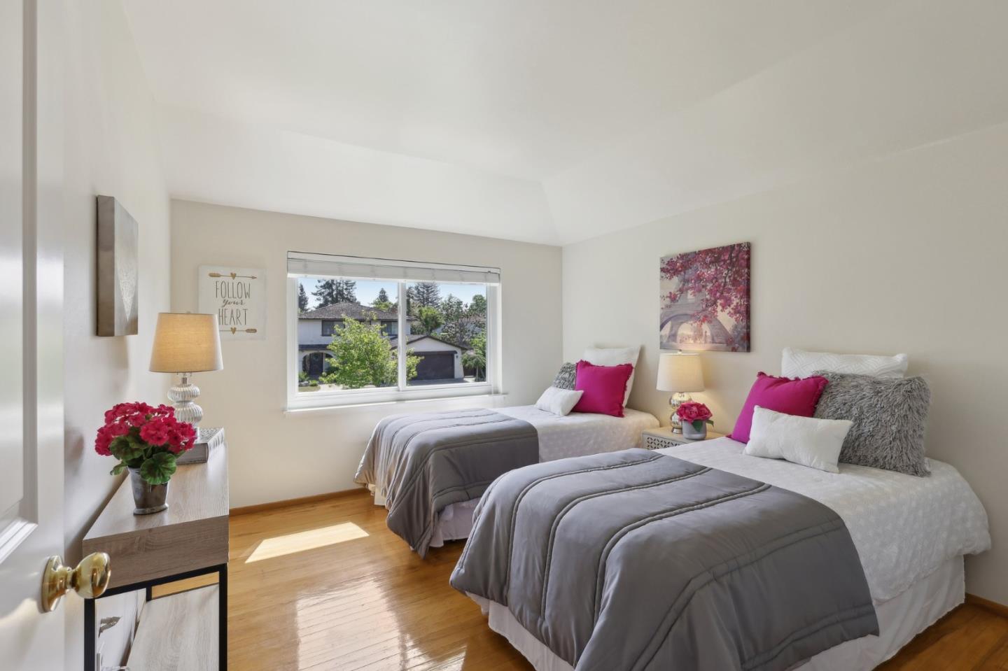 Detail Gallery Image 27 of 46 For 1130 Runnymead Dr, Los Altos,  CA 94024 - 4 Beds | 3/1 Baths