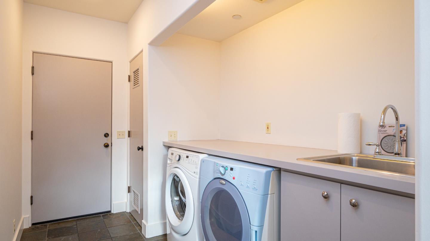 Detail Gallery Image 17 of 19 For 1999 Camino De Los Robles, Menlo Park,  CA 94025 - 4 Beds | 2/1 Baths