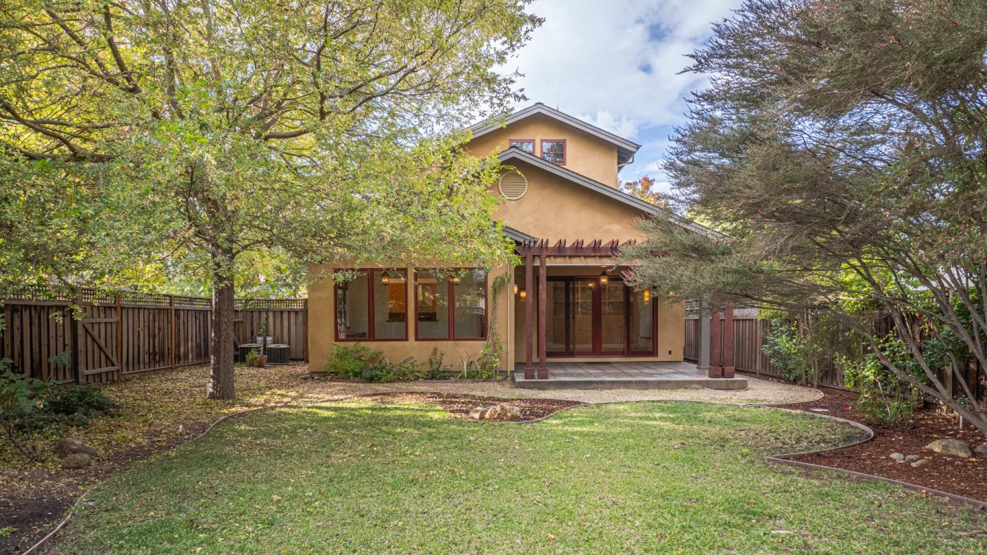 Detail Gallery Image 19 of 19 For 1999 Camino De Los Robles, Menlo Park,  CA 94025 - 4 Beds | 2/1 Baths