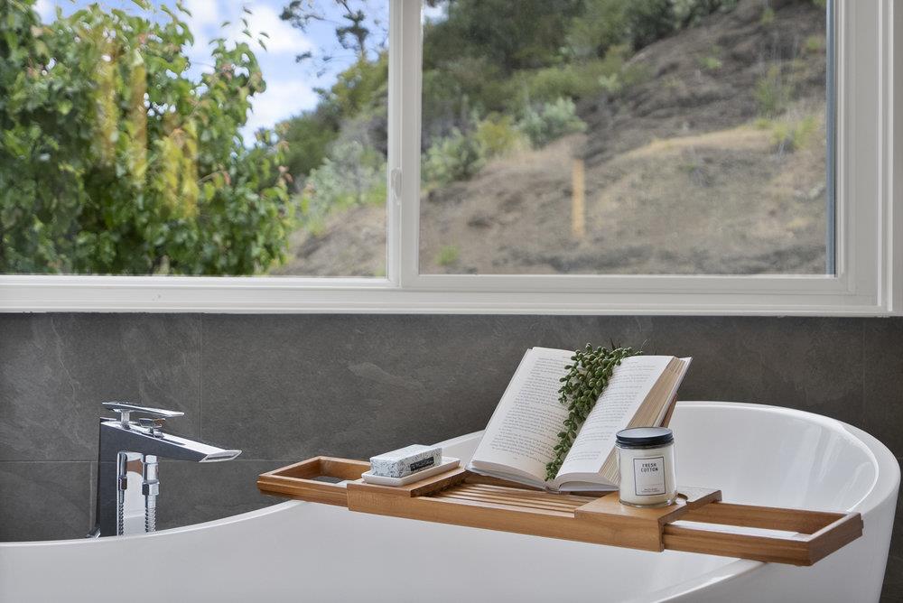 Detail Gallery Image 27 of 57 For 100 Dundee Ln, San Carlos,  CA 94070 - 4 Beds | 3 Baths