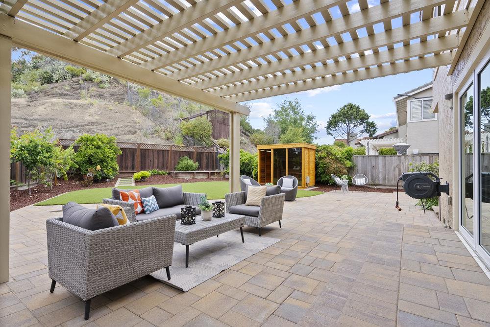 Detail Gallery Image 38 of 57 For 100 Dundee Ln, San Carlos,  CA 94070 - 4 Beds | 3 Baths