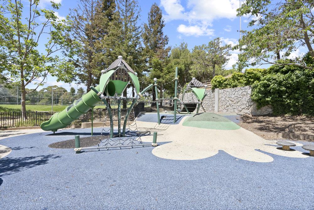 Detail Gallery Image 43 of 57 For 100 Dundee Ln, San Carlos,  CA 94070 - 4 Beds | 3 Baths