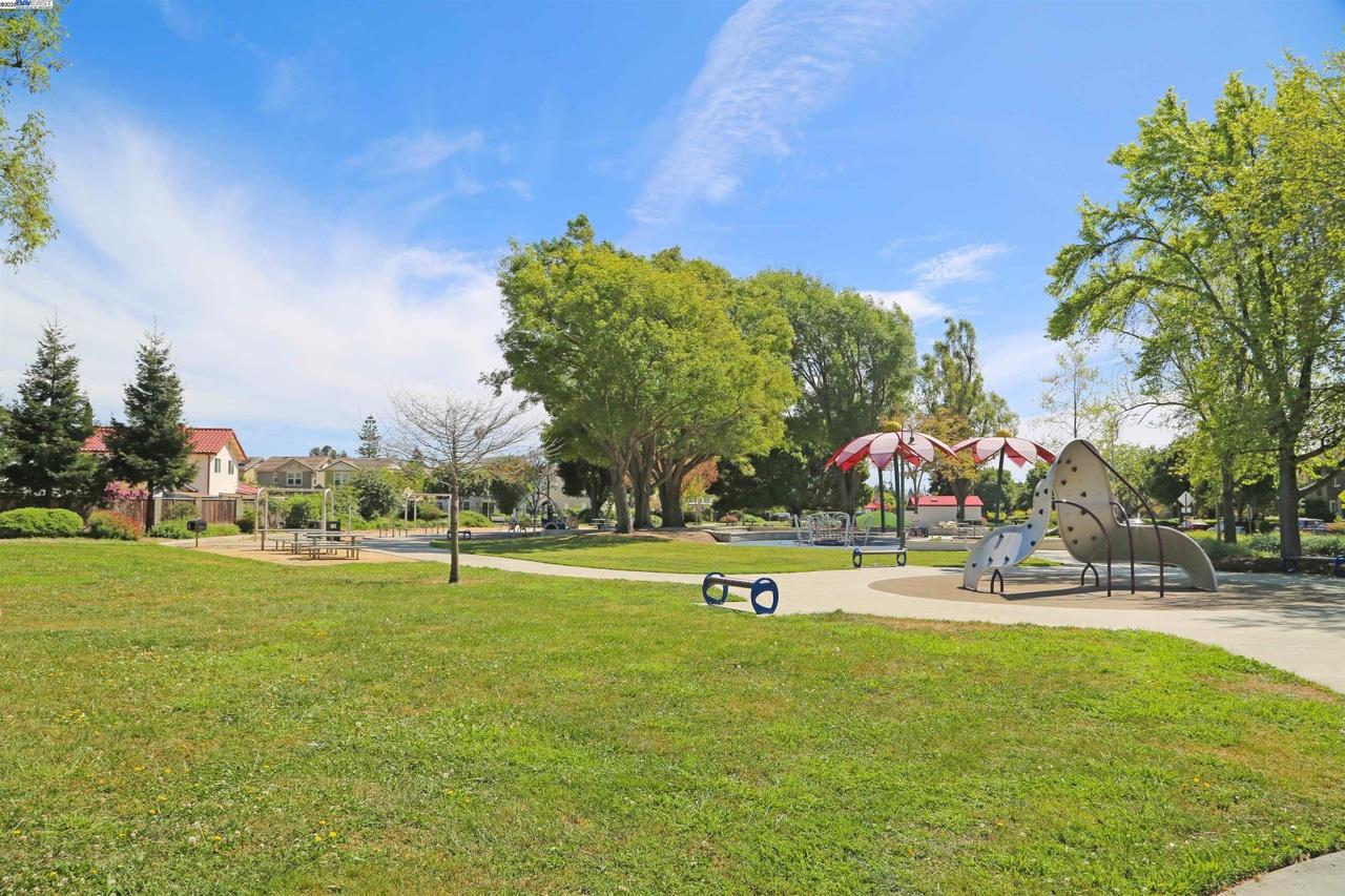 Detail Gallery Image 25 of 26 For 207 Montevina Way, Hayward,  CA 94545 - 3 Beds | 3/1 Baths