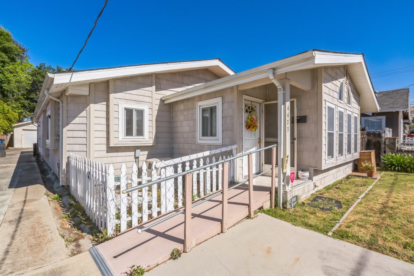 Detail Gallery Image 4 of 29 For 4473 Alum Rock Ave, San Jose,  CA 95127 - 3 Beds | 2 Baths
