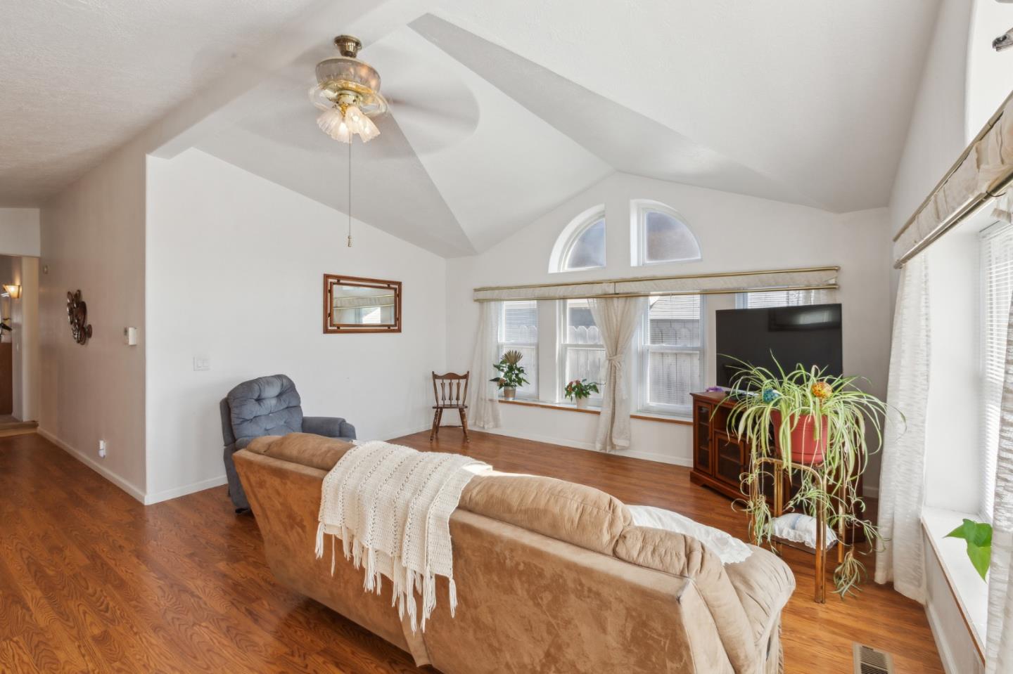 Detail Gallery Image 7 of 29 For 4473 Alum Rock Ave, San Jose,  CA 95127 - 3 Beds | 2 Baths