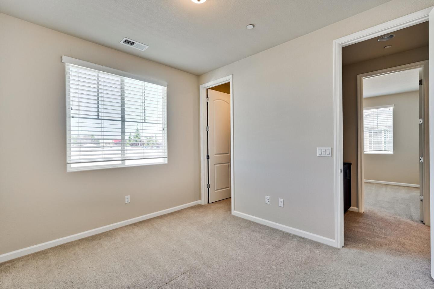 Detail Gallery Image 37 of 57 For 867 Maple Pl, East Palo Alto,  CA 94303 - 4 Beds | 2/1 Baths
