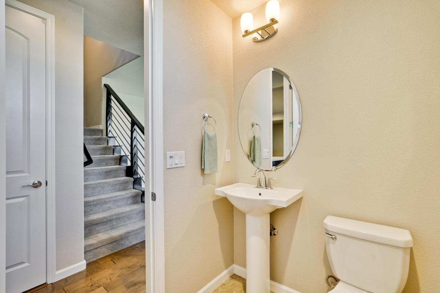 Detail Gallery Image 45 of 57 For 867 Maple Pl, East Palo Alto,  CA 94303 - 4 Beds | 2/1 Baths