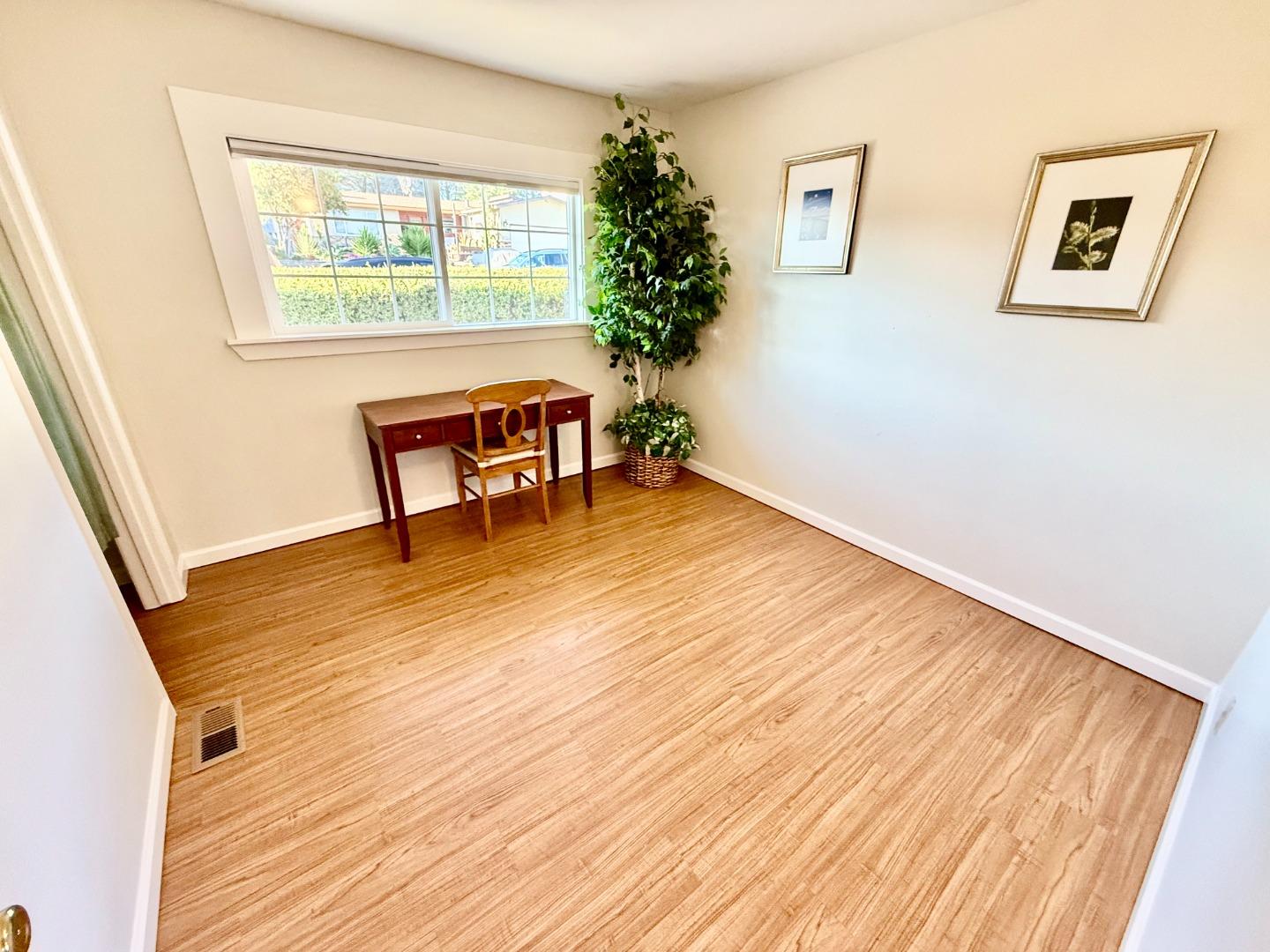 Detail Gallery Image 15 of 29 For 1870 Andrew Ct, Seaside,  CA 93955 - 2 Beds | 2 Baths