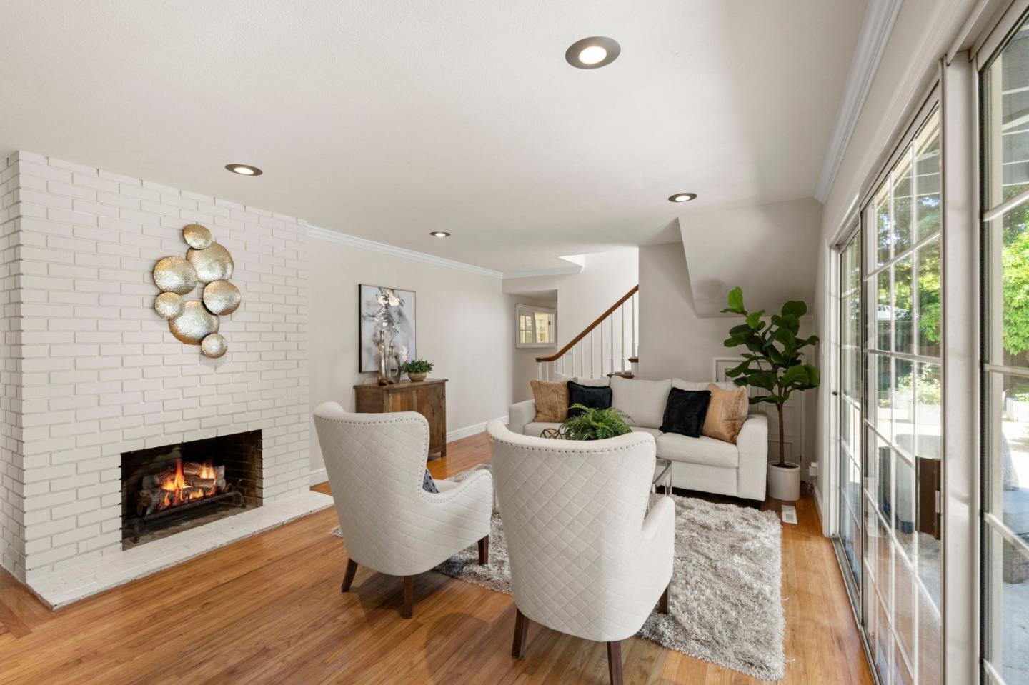 Detail Gallery Image 16 of 47 For 1114 S Genevieve Ln, San Jose,  CA 95128 - 5 Beds | 4 Baths
