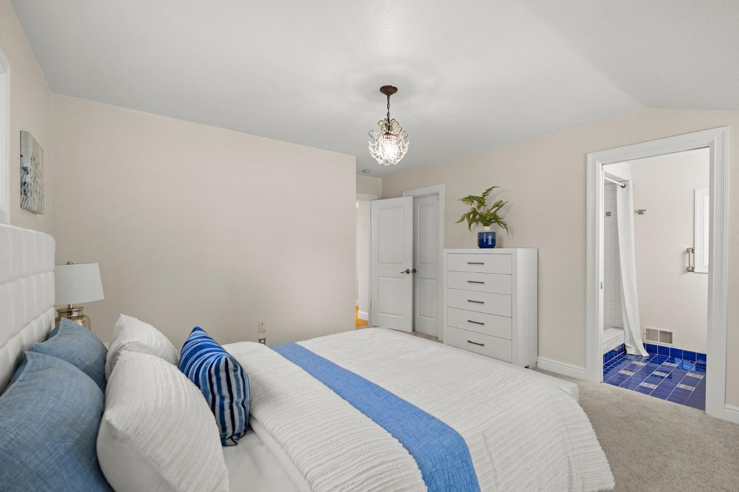 Detail Gallery Image 27 of 47 For 1114 S Genevieve Ln, San Jose,  CA 95128 - 5 Beds | 4 Baths