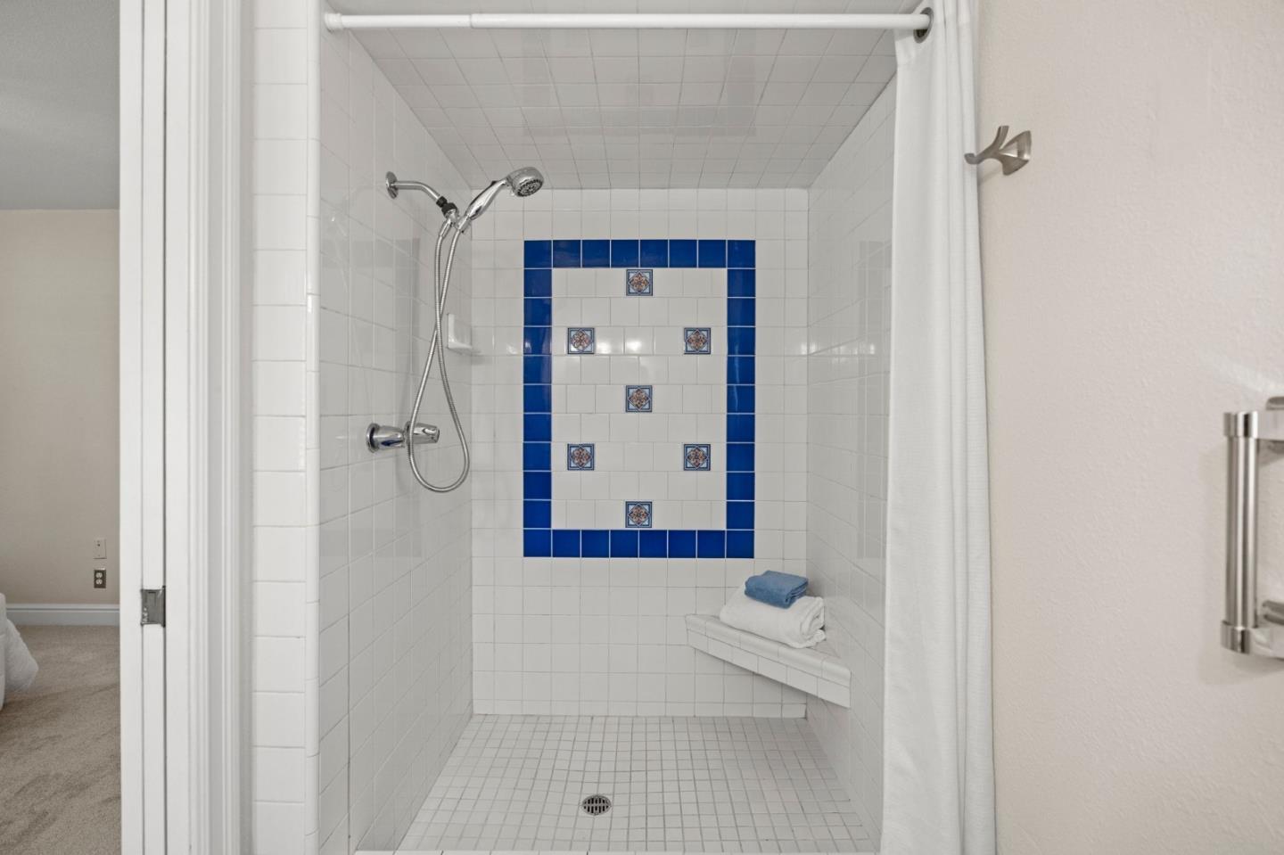 Detail Gallery Image 29 of 47 For 1114 S Genevieve Ln, San Jose,  CA 95128 - 5 Beds | 4 Baths