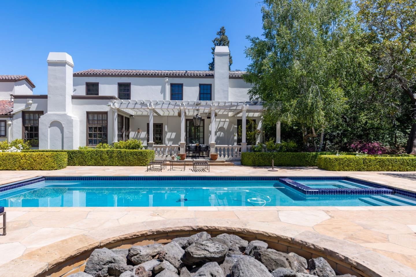 Detail Gallery Image 100 of 133 For 2181 Parkside Ave, Hillsborough,  CA 94010 - 7 Beds | 6/2 Baths