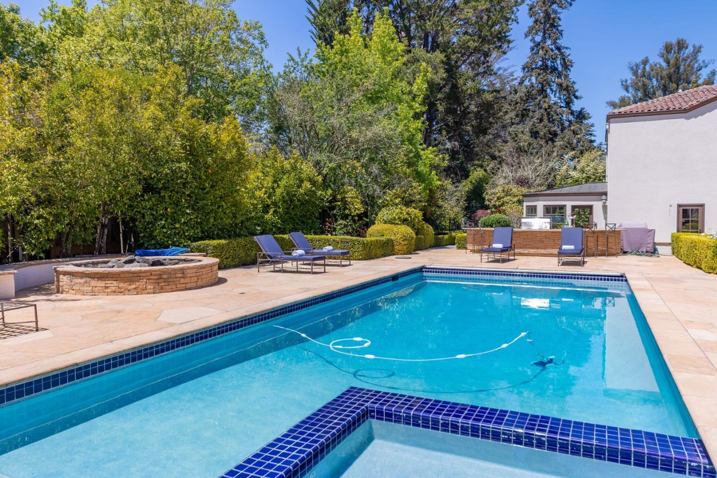 Detail Gallery Image 102 of 133 For 2181 Parkside Ave, Hillsborough,  CA 94010 - 7 Beds | 6/2 Baths