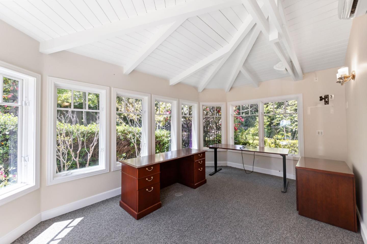 Detail Gallery Image 108 of 133 For 2181 Parkside Ave, Hillsborough,  CA 94010 - 7 Beds | 6/2 Baths