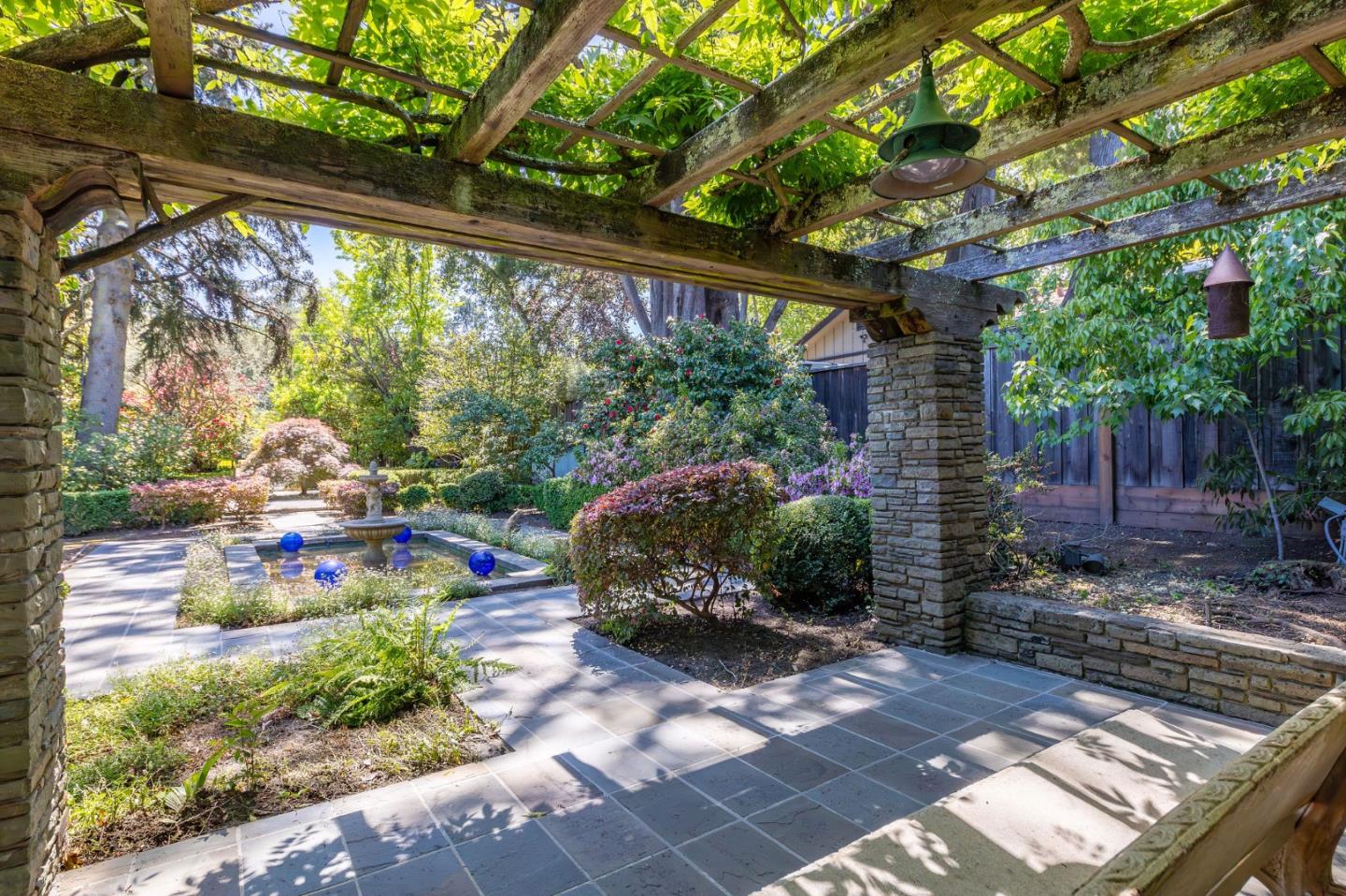 Detail Gallery Image 112 of 133 For 2181 Parkside Ave, Hillsborough,  CA 94010 - 7 Beds | 6/2 Baths