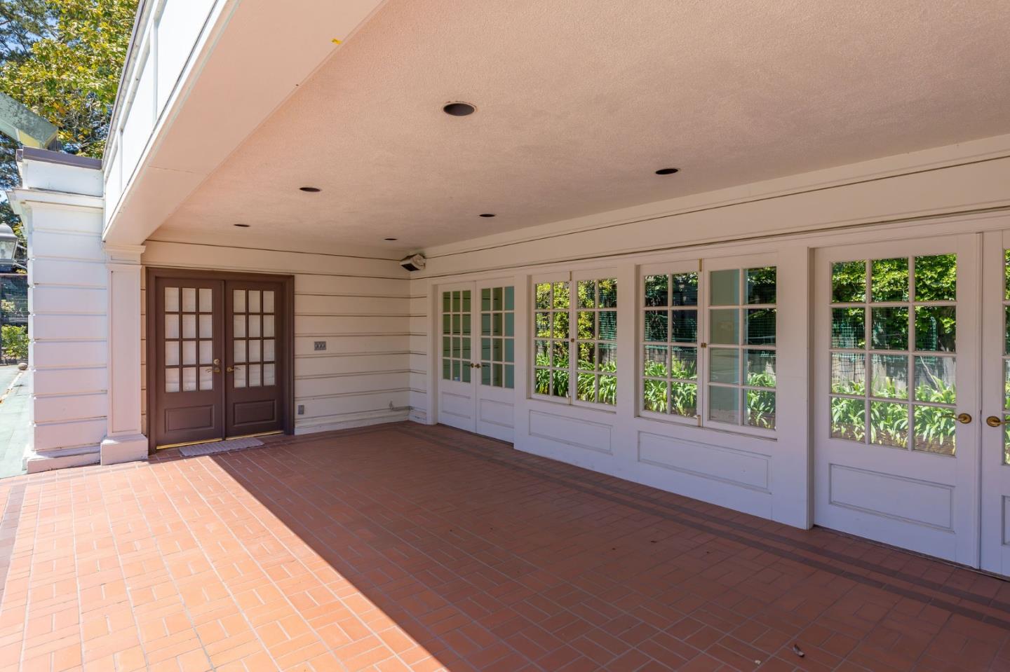 Detail Gallery Image 120 of 133 For 2181 Parkside Ave, Hillsborough,  CA 94010 - 7 Beds | 6/2 Baths