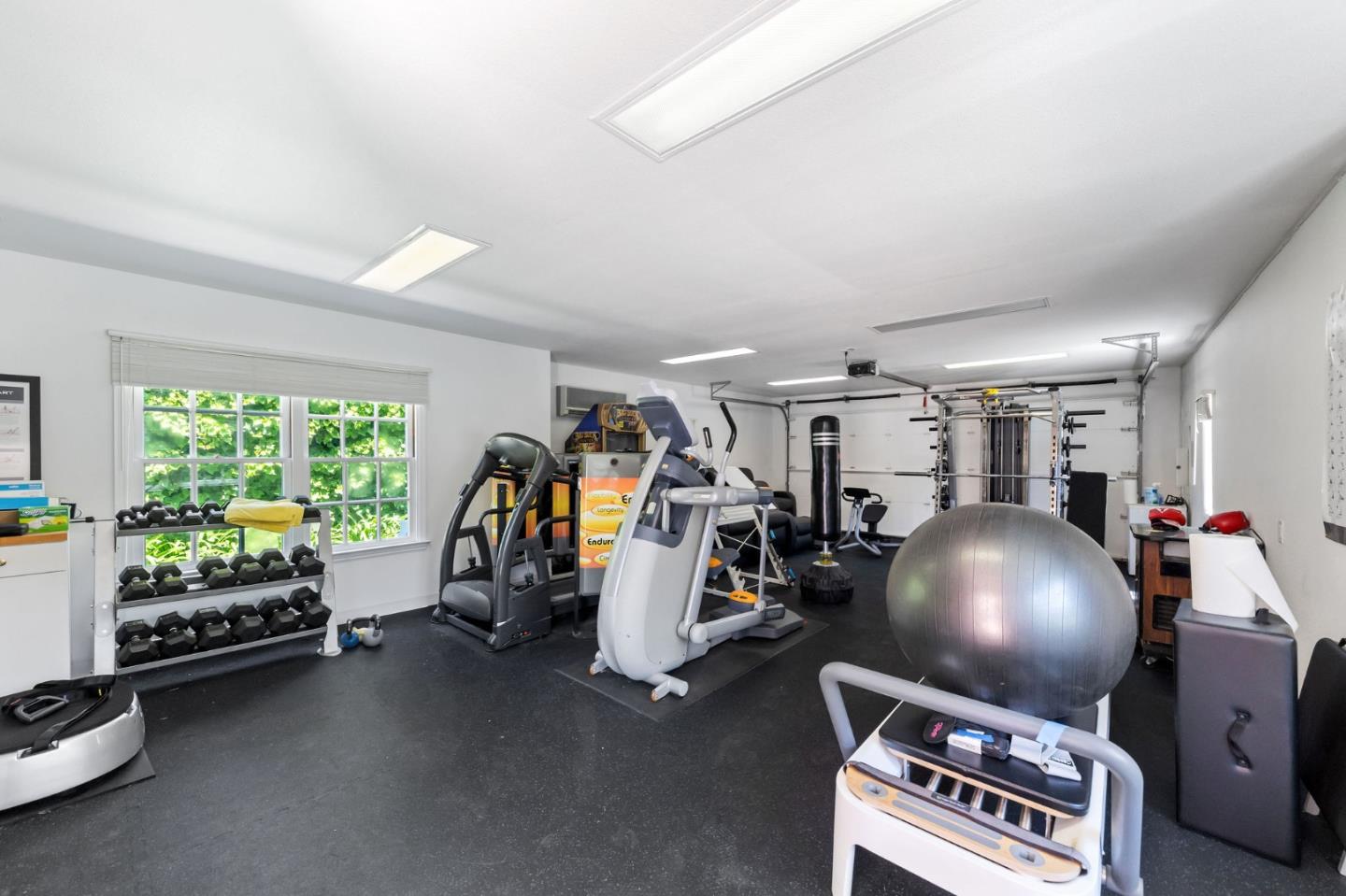 Detail Gallery Image 126 of 133 For 2181 Parkside Ave, Hillsborough,  CA 94010 - 7 Beds | 6/2 Baths