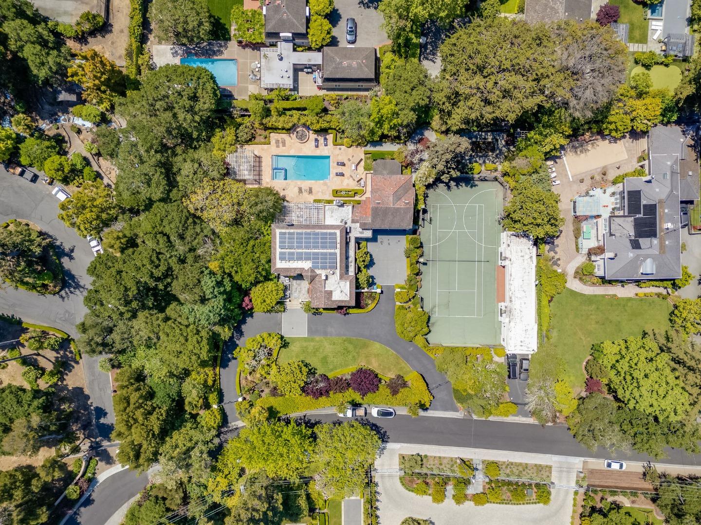 Detail Gallery Image 130 of 133 For 2181 Parkside Ave, Hillsborough,  CA 94010 - 7 Beds | 6/2 Baths