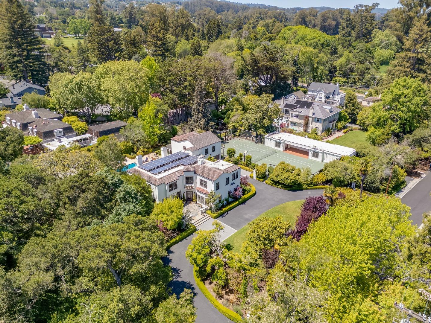 Detail Gallery Image 132 of 133 For 2181 Parkside Ave, Hillsborough,  CA 94010 - 7 Beds | 6/2 Baths