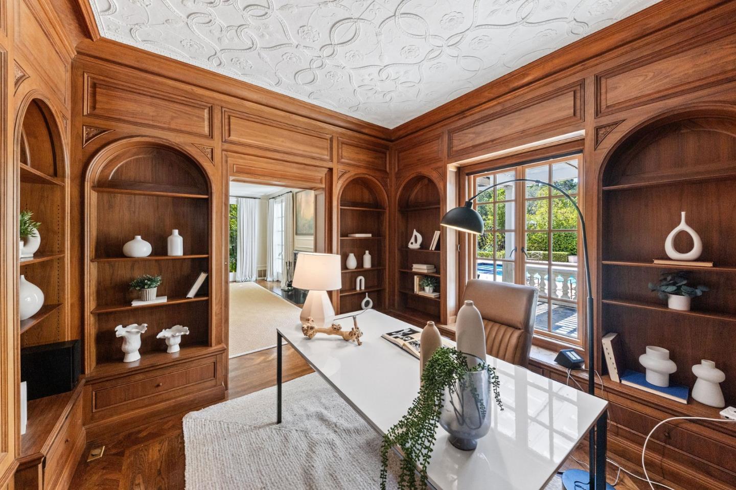 Detail Gallery Image 14 of 133 For 2181 Parkside Ave, Hillsborough,  CA 94010 - 7 Beds | 6/2 Baths