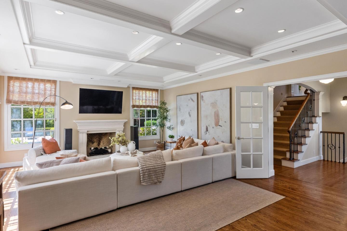 Detail Gallery Image 18 of 133 For 2181 Parkside Ave, Hillsborough,  CA 94010 - 7 Beds | 6/2 Baths