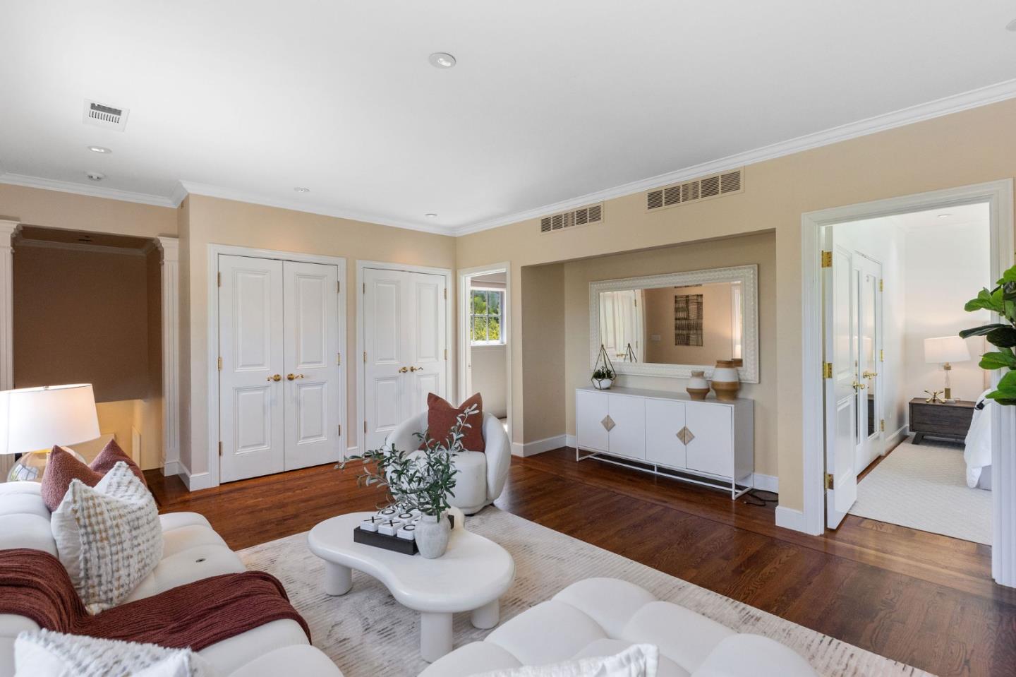 Detail Gallery Image 25 of 133 For 2181 Parkside Ave, Hillsborough,  CA 94010 - 7 Beds | 6/2 Baths