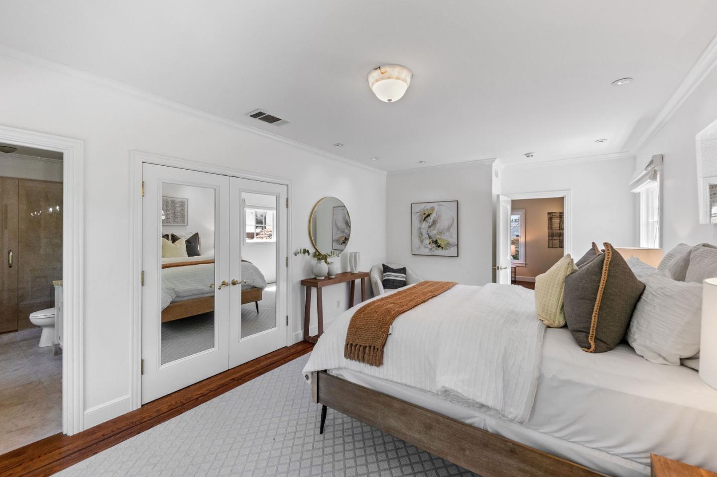 Detail Gallery Image 28 of 133 For 2181 Parkside Ave, Hillsborough,  CA 94010 - 7 Beds | 6/2 Baths