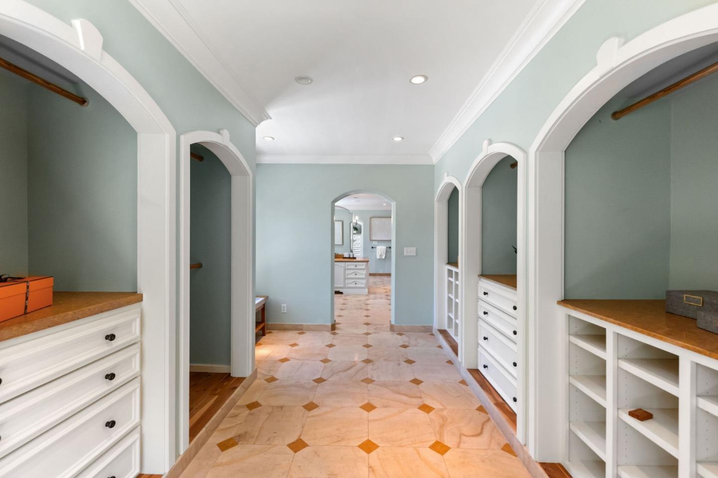 Detail Gallery Image 66 of 133 For 2181 Parkside Ave, Hillsborough,  CA 94010 - 7 Beds | 6/2 Baths