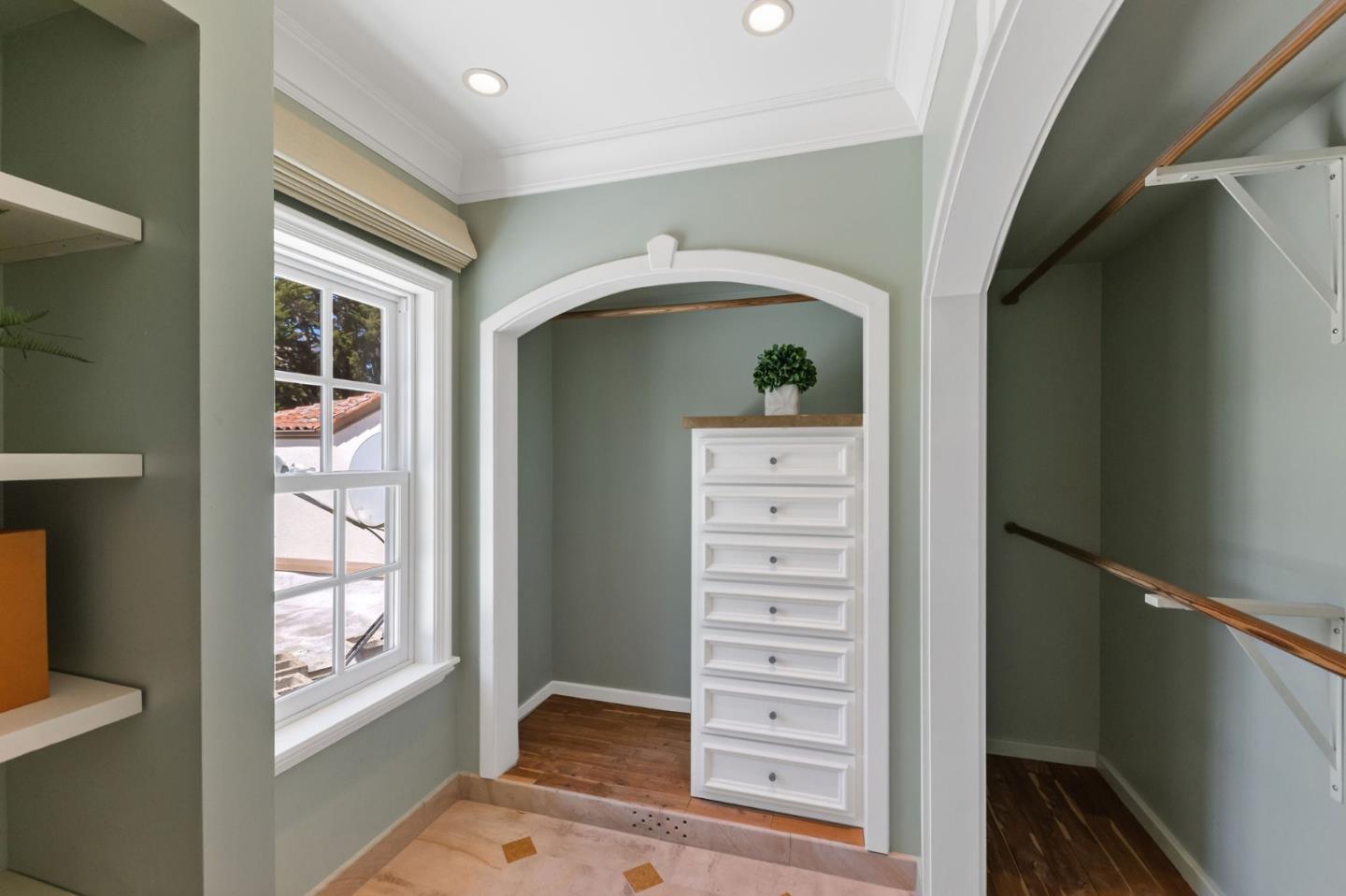 Detail Gallery Image 73 of 133 For 2181 Parkside Ave, Hillsborough,  CA 94010 - 7 Beds | 6/2 Baths