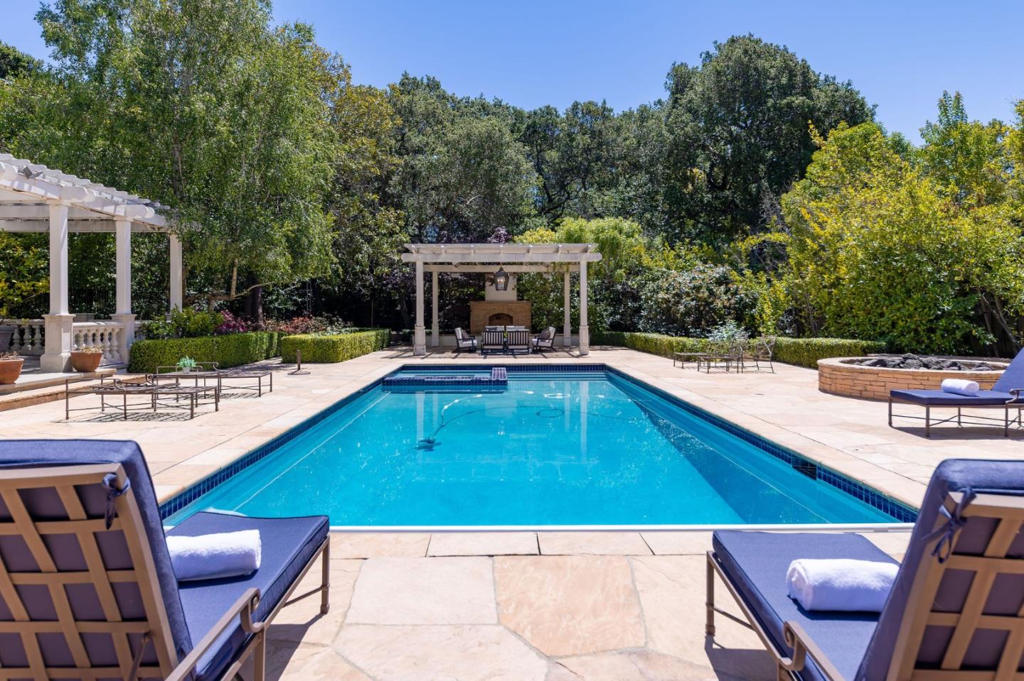 Detail Gallery Image 93 of 133 For 2181 Parkside Ave, Hillsborough,  CA 94010 - 7 Beds | 6/2 Baths