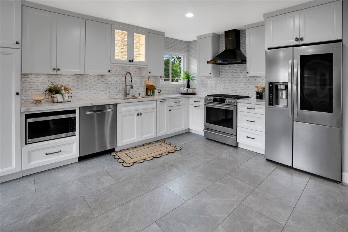 Detail Gallery Image 8 of 23 For 5459 Clovercrest Dr, San Jose,  CA 95118 - 3 Beds | 2 Baths