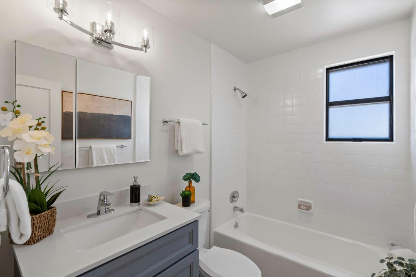 Detail Gallery Image 16 of 23 For 52 Pacific Ave, San Bruno,  CA 94066 - 2 Beds | 1 Baths