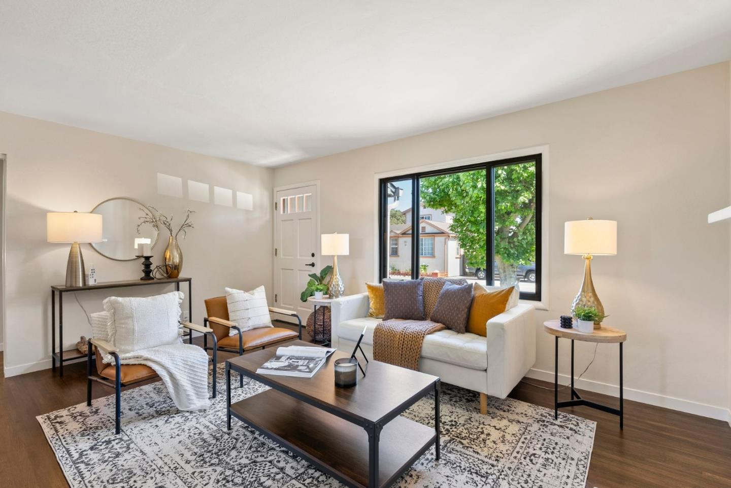 Detail Gallery Image 6 of 23 For 52 Pacific Ave, San Bruno,  CA 94066 - 2 Beds | 1 Baths