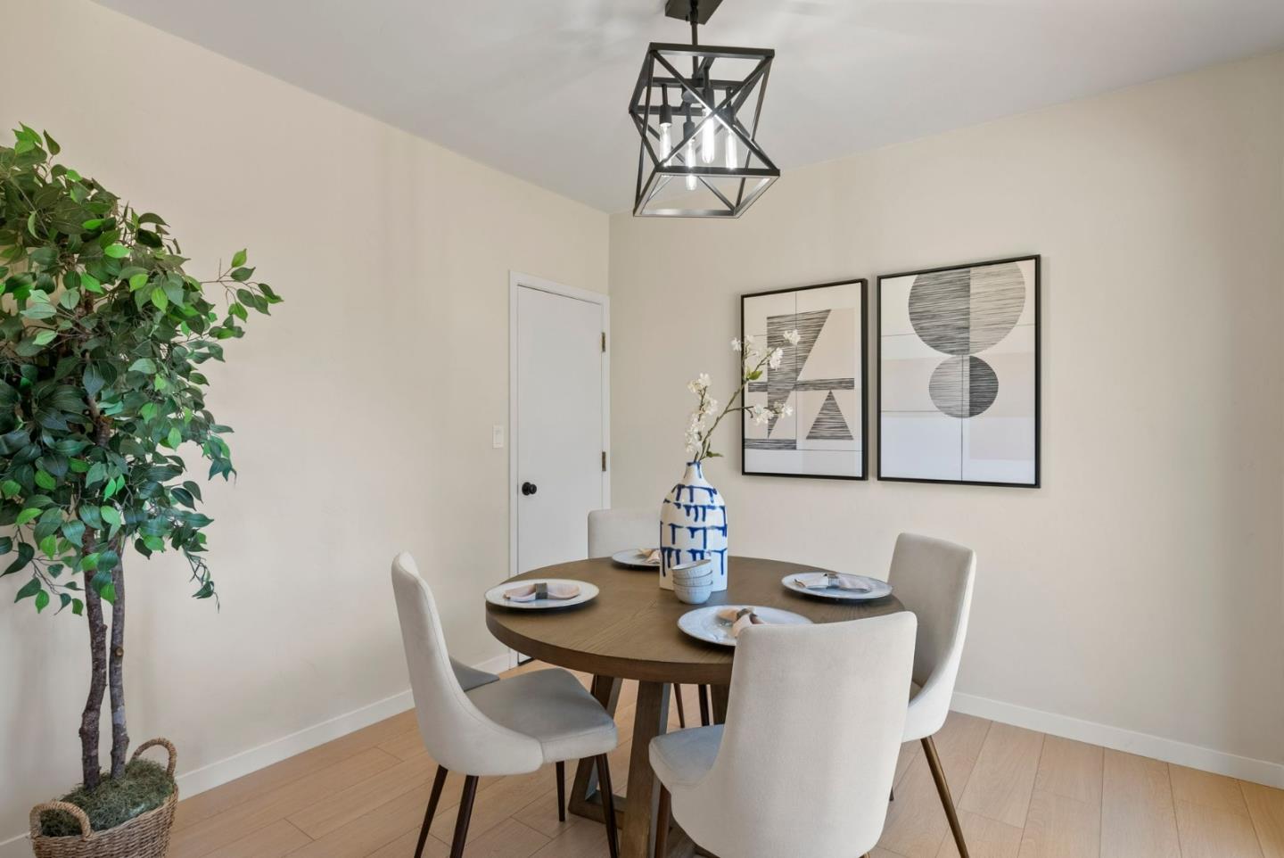 Detail Gallery Image 9 of 23 For 52 Pacific Ave, San Bruno,  CA 94066 - 2 Beds | 1 Baths