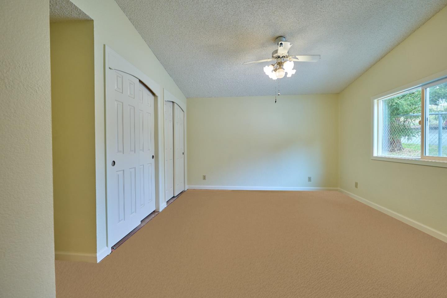 Detail Gallery Image 11 of 22 For 333 Seely Ave, Aromas,  CA 95004 - 3 Beds | 3 Baths