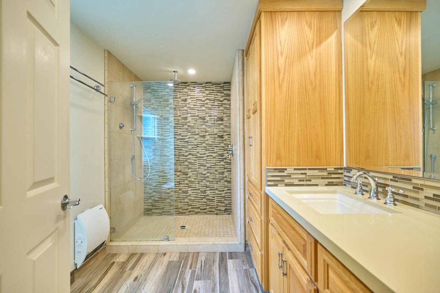 Detail Gallery Image 12 of 22 For 333 Seely Ave, Aromas,  CA 95004 - 3 Beds | 3 Baths
