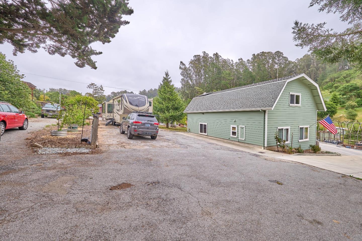 Detail Gallery Image 15 of 22 For 333 Seely Ave, Aromas,  CA 95004 - 3 Beds | 3 Baths