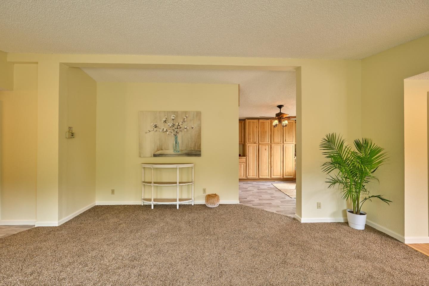 Detail Gallery Image 4 of 22 For 333 Seely Ave, Aromas,  CA 95004 - 3 Beds | 3 Baths