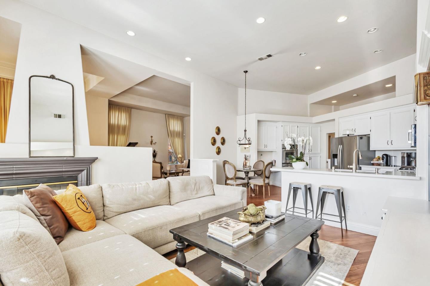 Detail Gallery Image 11 of 43 For 1140 Mallard Ridge, San Jose,  CA 95120 - 3 Beds | 2/1 Baths