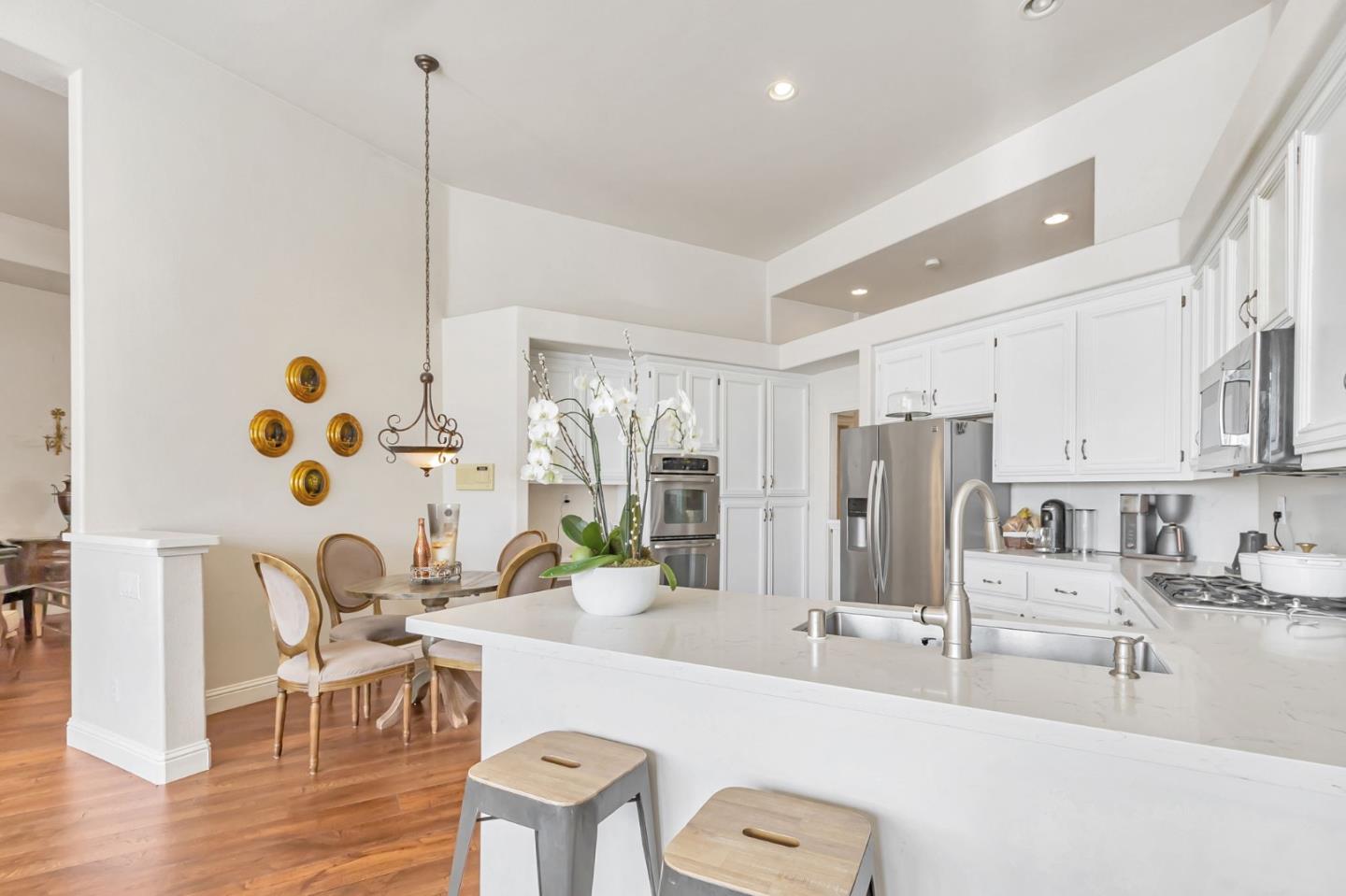 Detail Gallery Image 12 of 43 For 1140 Mallard Ridge, San Jose,  CA 95120 - 3 Beds | 2/1 Baths